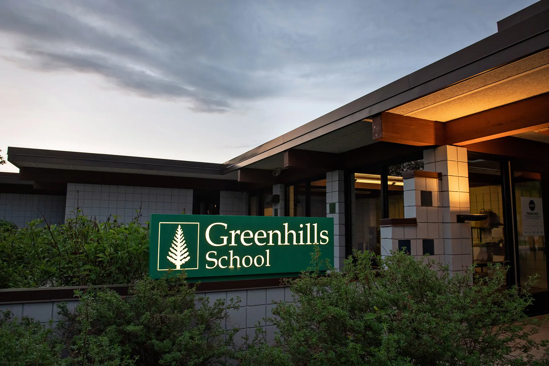 Greenhills School