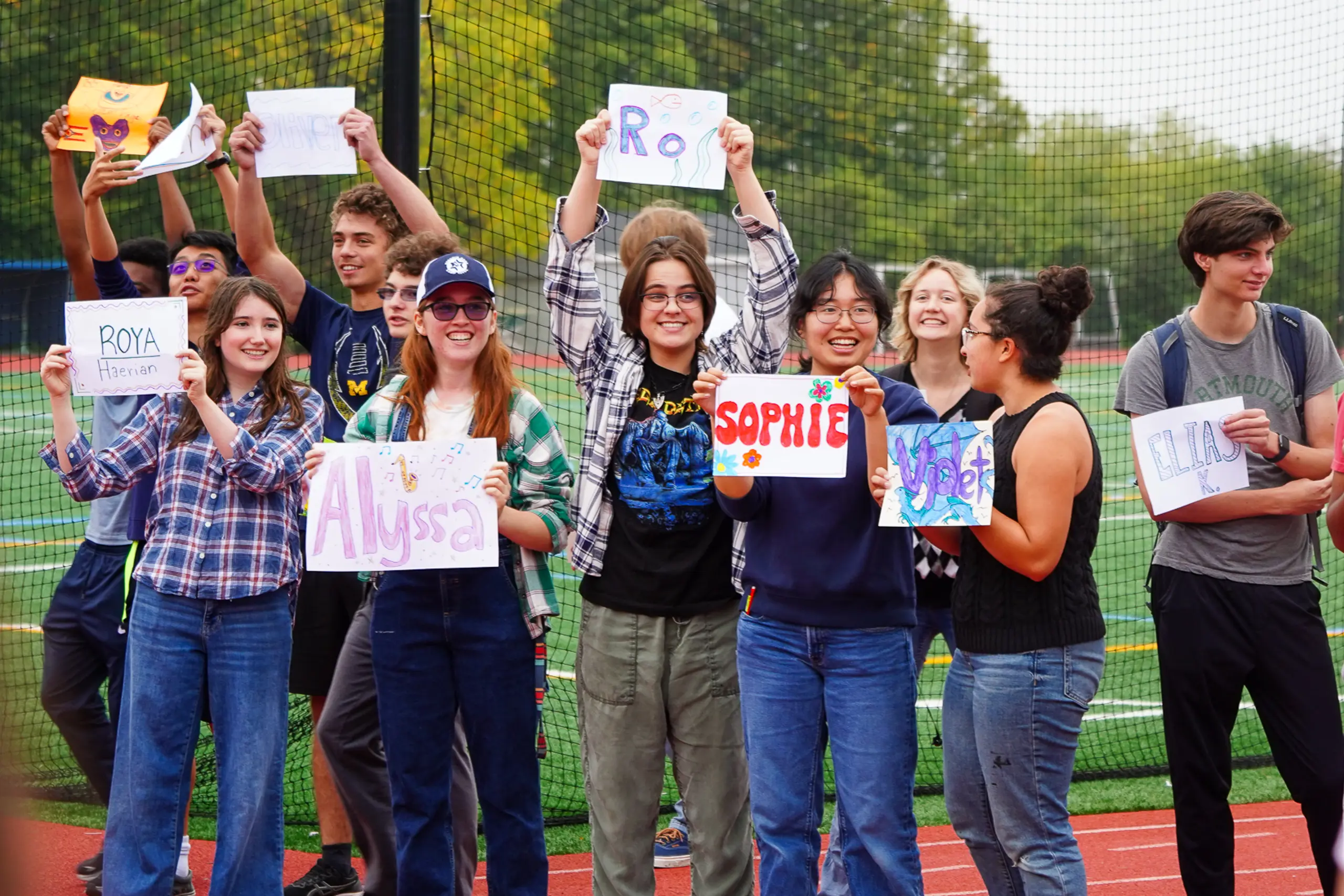 Seniors eagerly wait to meet their advisee for the first time