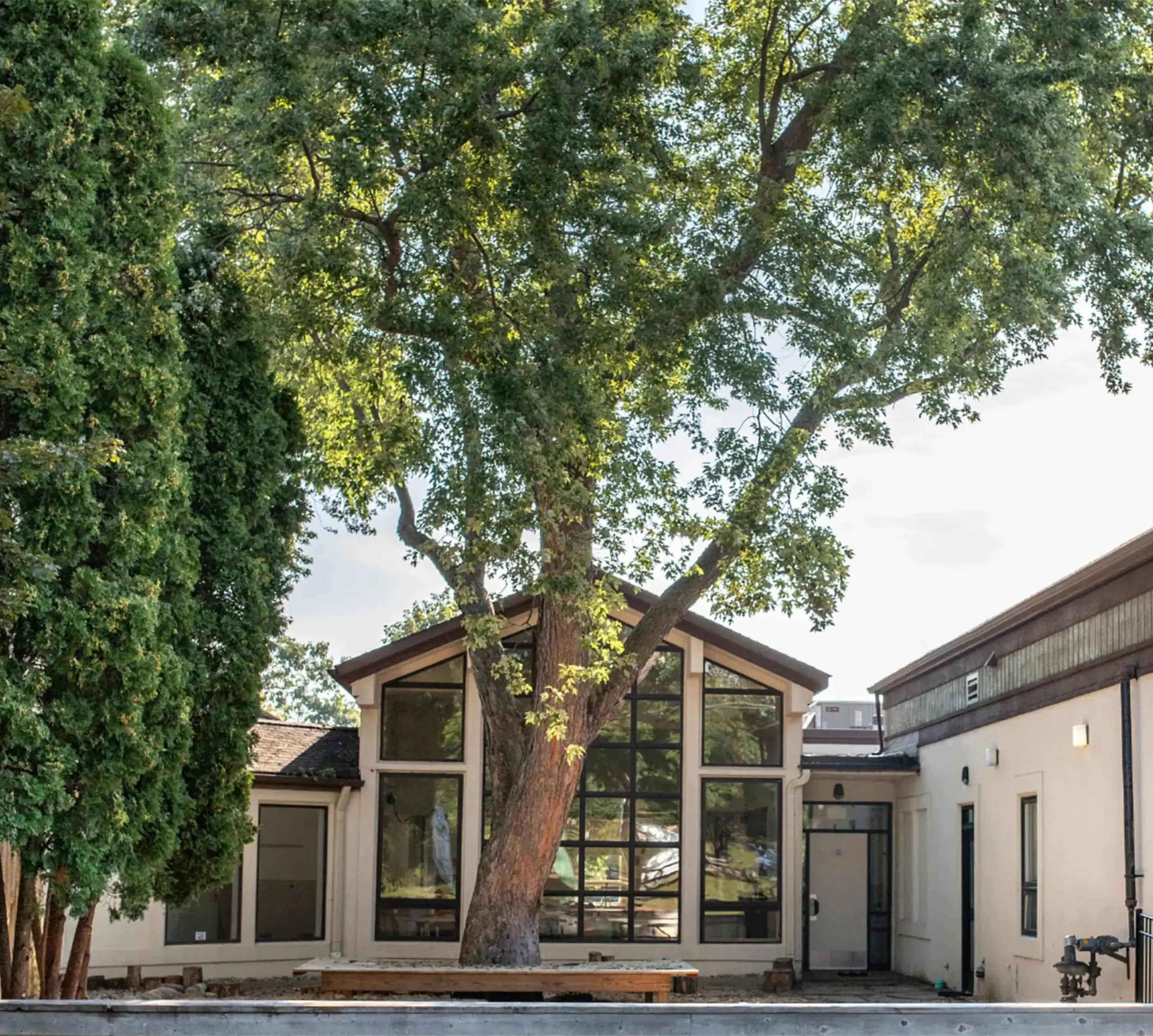 Greenhills School Campus Exterior